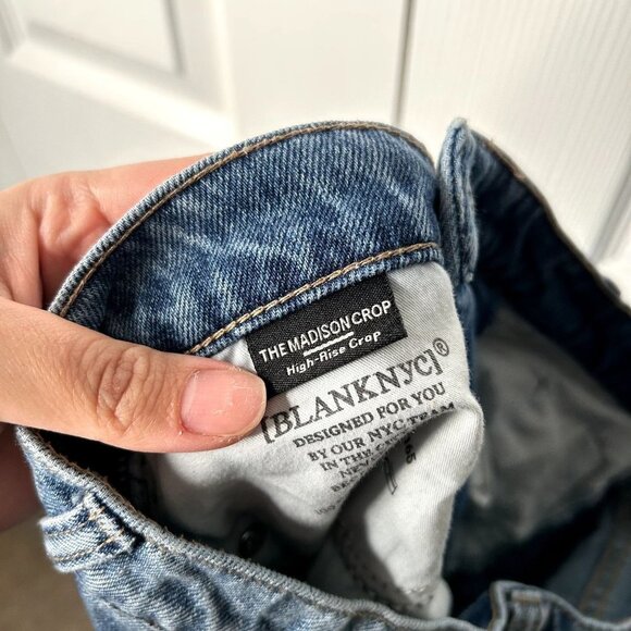 BlankNYC The Madison Crop Light Wash Blue Denim Button Fly Jeans Women's Size 27 - Picture 11 of 12